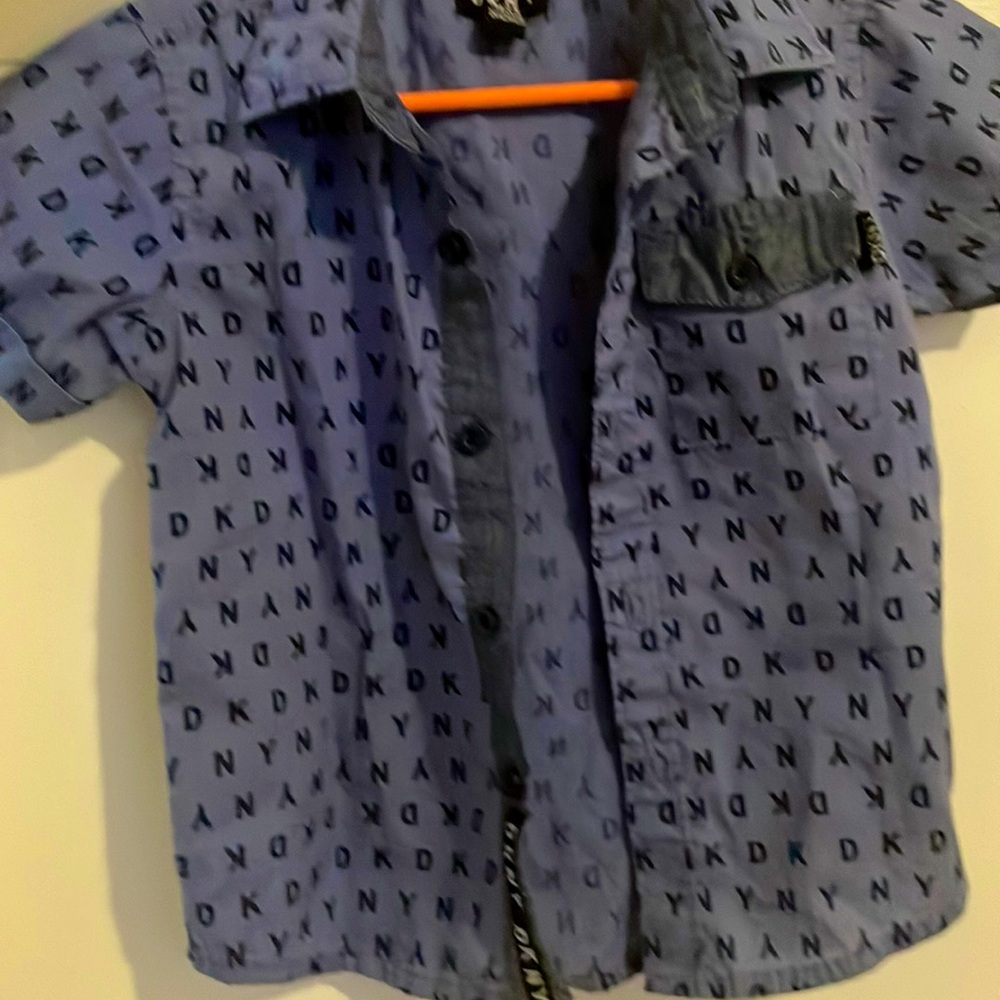 DKNY 2t blue button down shirt, short sleeve